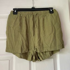Forever 21 Green Soft Shorts Size: M